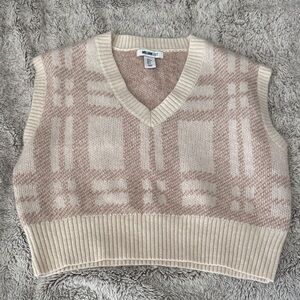 William Rast Women's V-Neck Sweater Vest in Beige and Light Brown